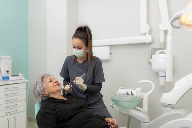 Best Dentist for Tooth Abscess  in Hwatha, IA